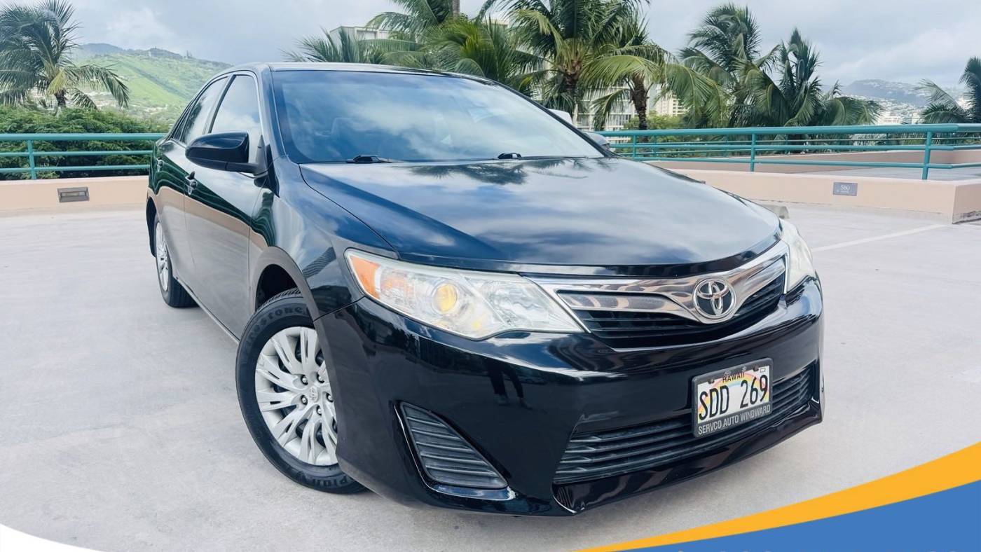 2014 Toyota Camry L — Sedan — 84,422 mi — Honolulu, HI