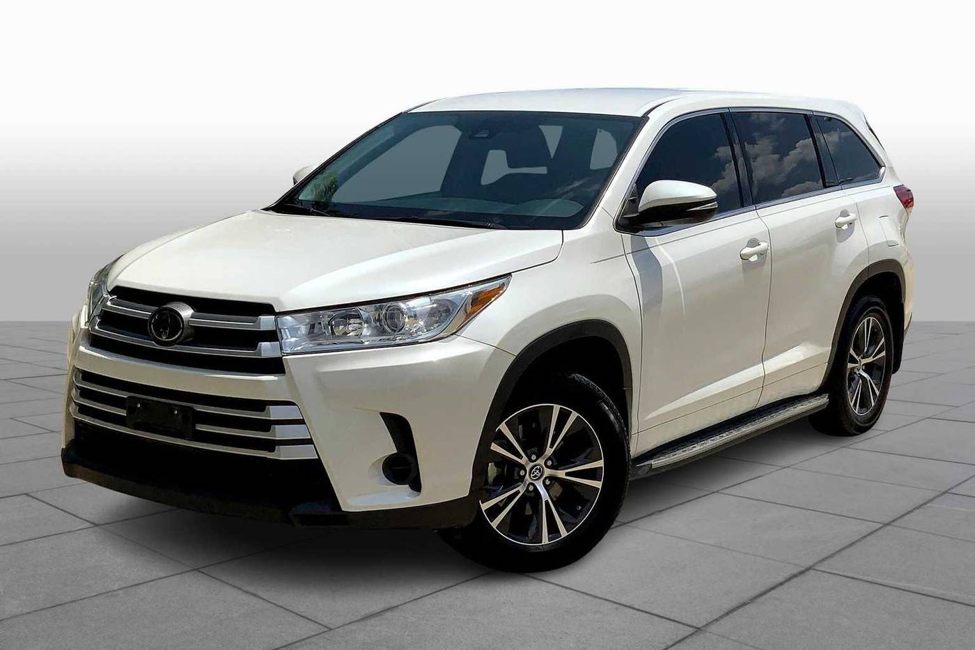 2018 Toyota Highlander LE V6 — SUV — 68,988 mi — Denton, TX