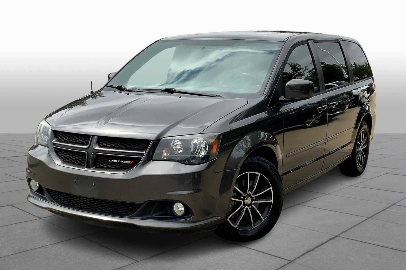 2017 Dodge Grand Caravan GT — Minivan — 110,692 mi — Denton, TX