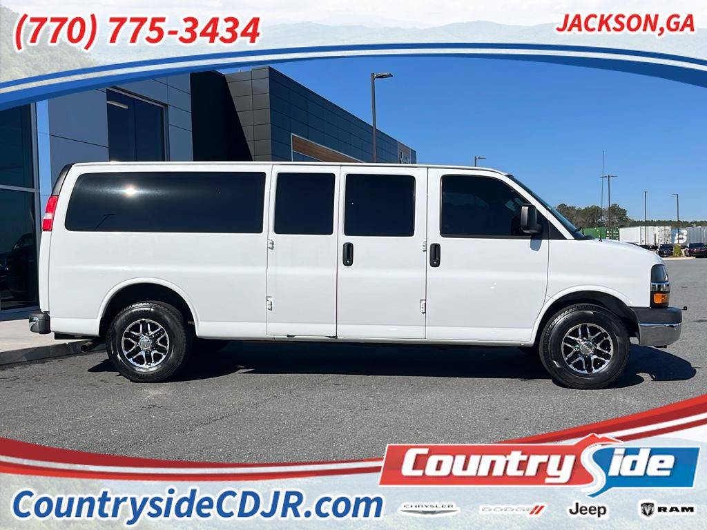 2017 Chevrolet Express Passenger LT — Passenger Van — 105,775 mi — Jackson, GA