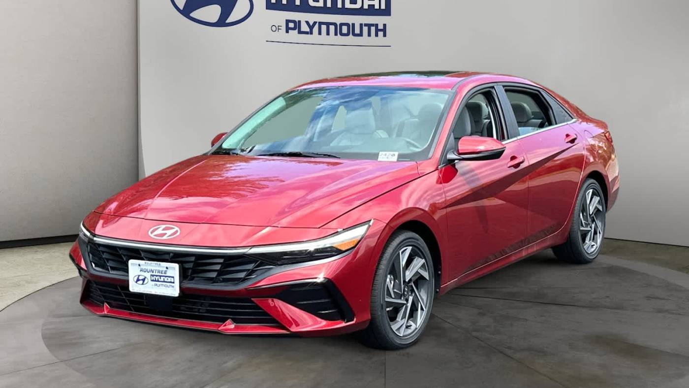 2024 Hyundai Elantra Hybrid Limited — Sedan — 6,179 mi — Plymouth, MA