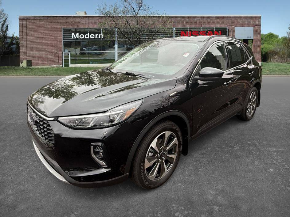 2023 Ford Escape Platinum — SUV — 12,164 mi — Cornelius, NC