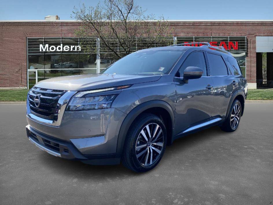 2024 Nissan Pathfinder Platinum — SUV — 10,297 mi — Cornelius, NC