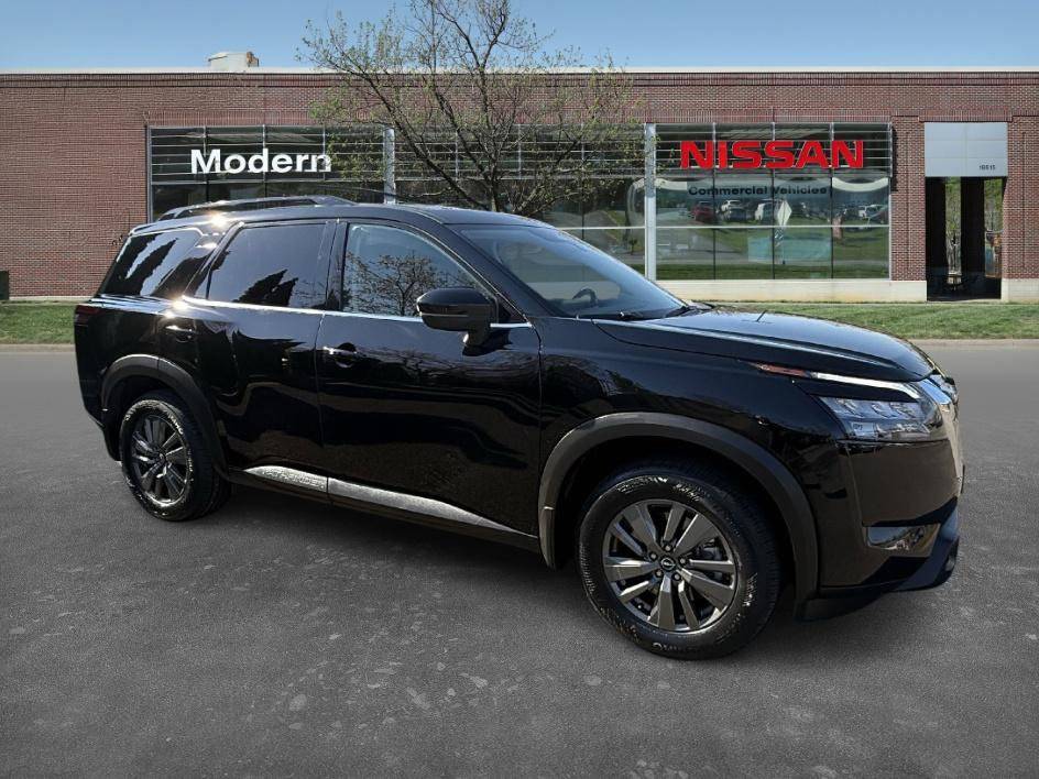 2023 Nissan Pathfinder SV — SUV — 37,104 mi — Cornelius, NC