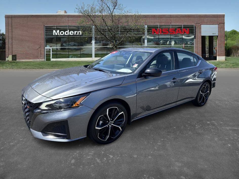 2023 Nissan Altima SR — Sedan — 18,925 mi — Cornelius, NC