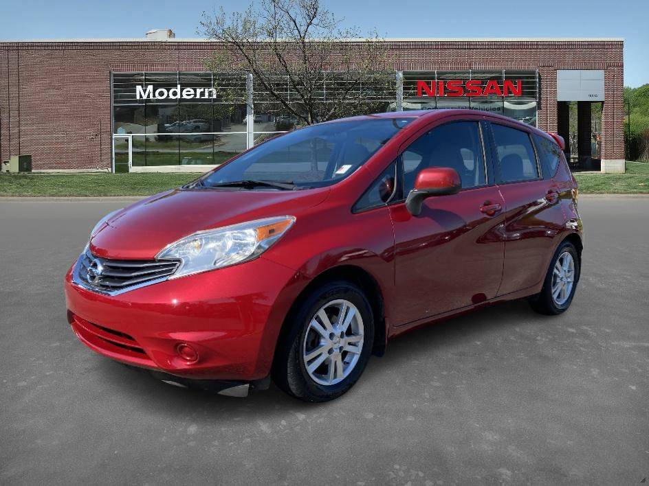 2014 Nissan Versa 1.6 SV — Hatchback — 70,605 mi — Cornelius, NC
