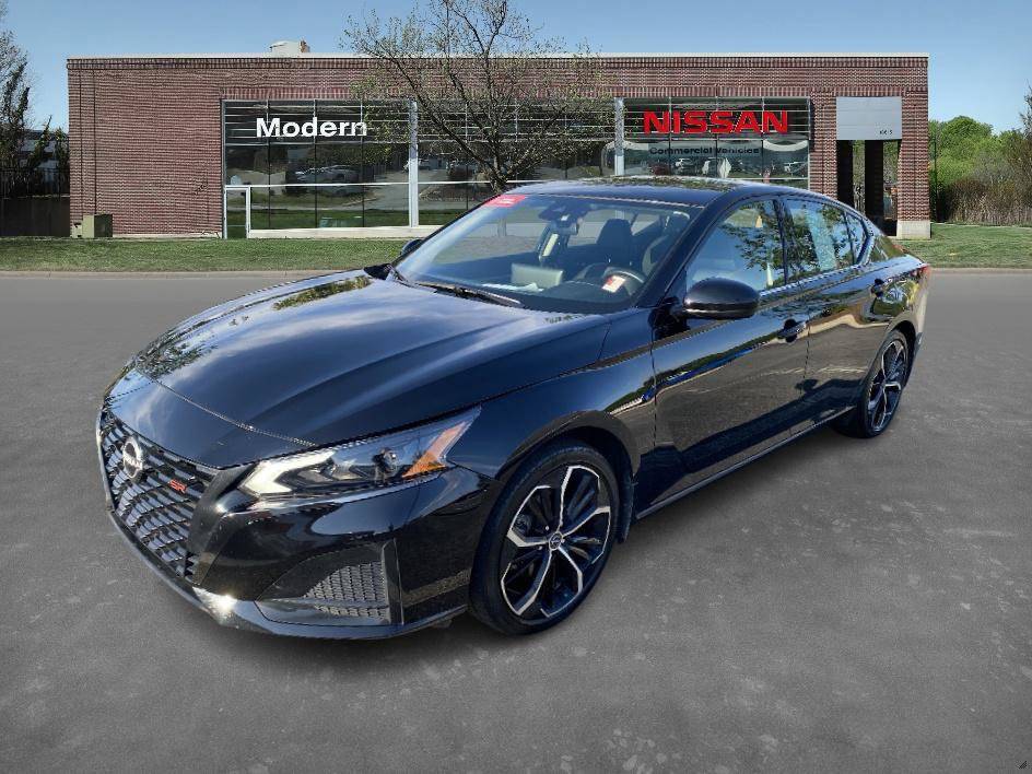2023 Nissan Altima SR — Sedan — 30,791 mi — Cornelius, NC