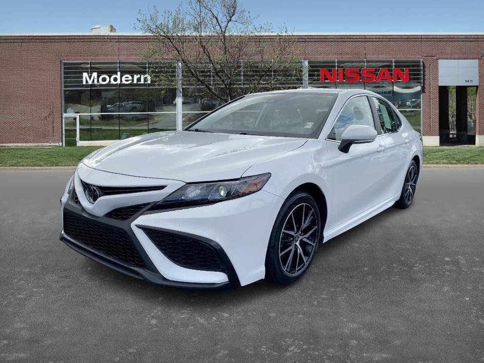 2024 Toyota Camry SE — Sedan — 28,305 mi — Cornelius, NC