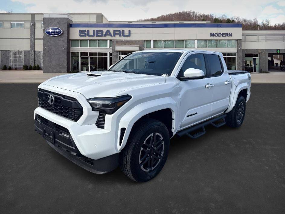 2025 Toyota Tacoma Limited — Pickup Truck — 390 mi — Boone, NC