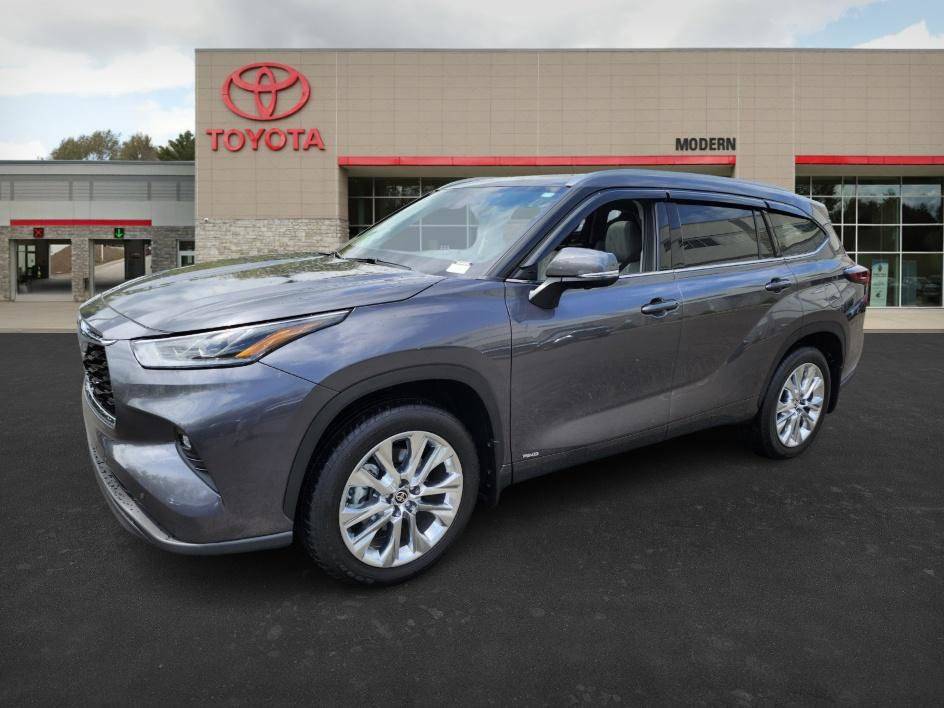 2024 Toyota Highlander Hybrid Limited — SUV — 3,526 mi — Boone, NC