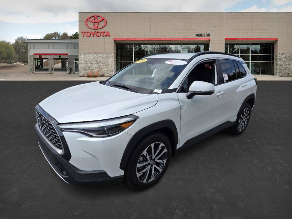 2024 Toyota Corolla Cross XLE — SUV — 14,746 mi — Boone, NC