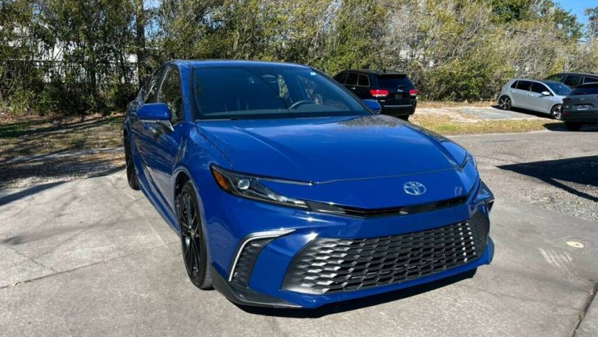 2025 Toyota Camry SE — Sedan — 6,006 mi — Gainesville, FL