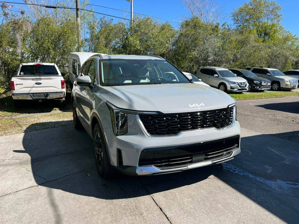 2025 Kia Sorento S — SUV — 5,327 mi — Gainesville, FL