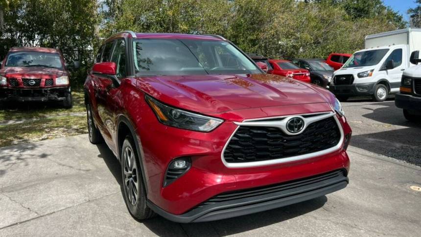 2023 Toyota Highlander XLE — SUV — 25,148 mi — Gainesville, FL
