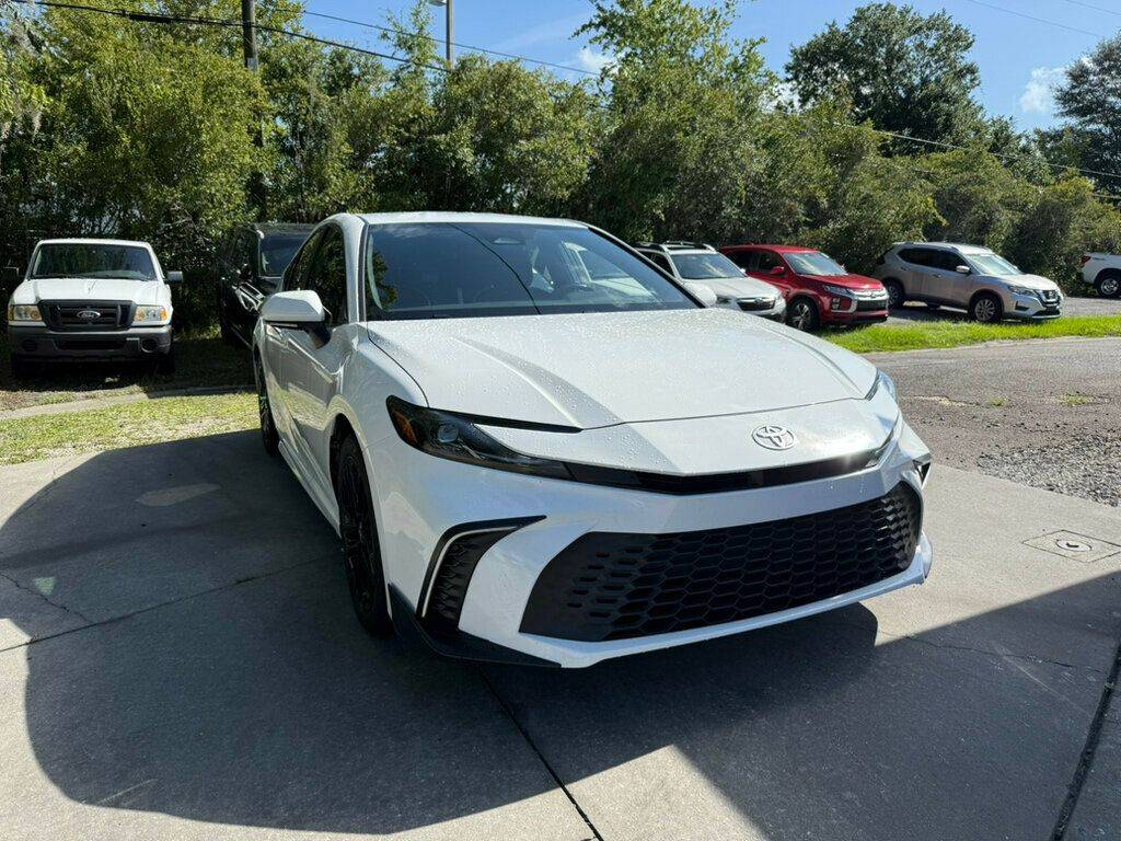 2025 Toyota Camry Hybrid SE — Sedan — 6,921 mi — Gainesville, FL