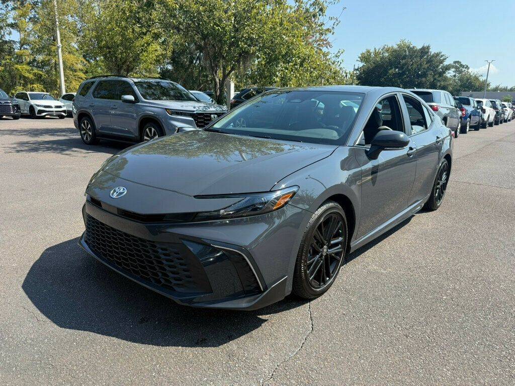 2025 Toyota Camry Hybrid SE — Sedan — 83 mi — Gainesville, FL