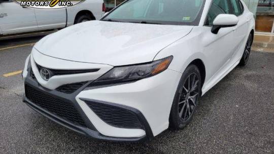 2022 Toyota Camry SE — Sedan — 106,532 mi — Falls Church, VA