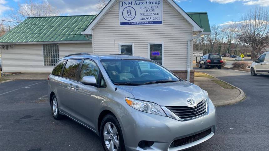 2011 Toyota Sienna LE — Minivan — 170,176 mi — Warrenton, VA
