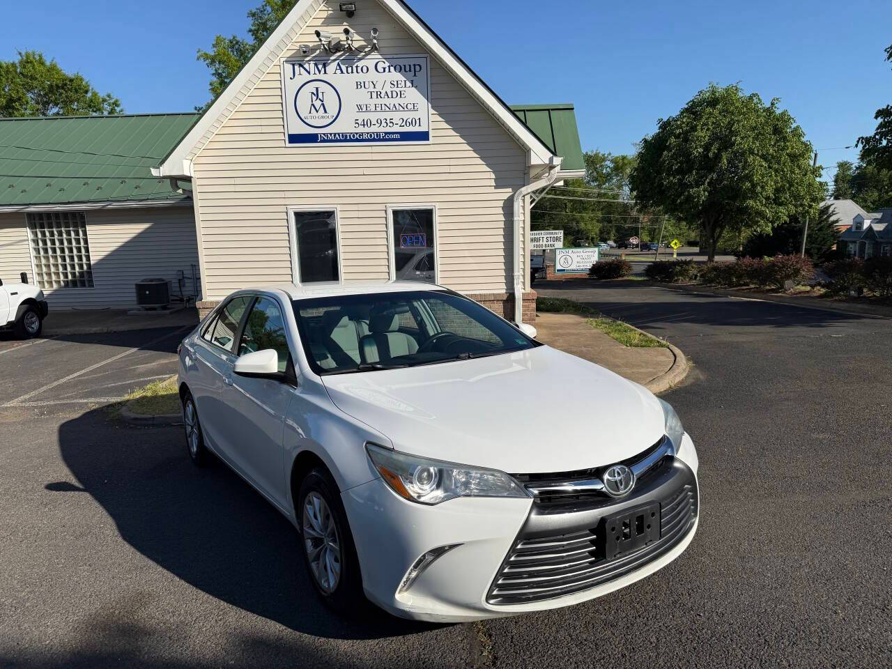 2016 Toyota Camry LE — Sedan — 126,308 mi — Warrenton, VA