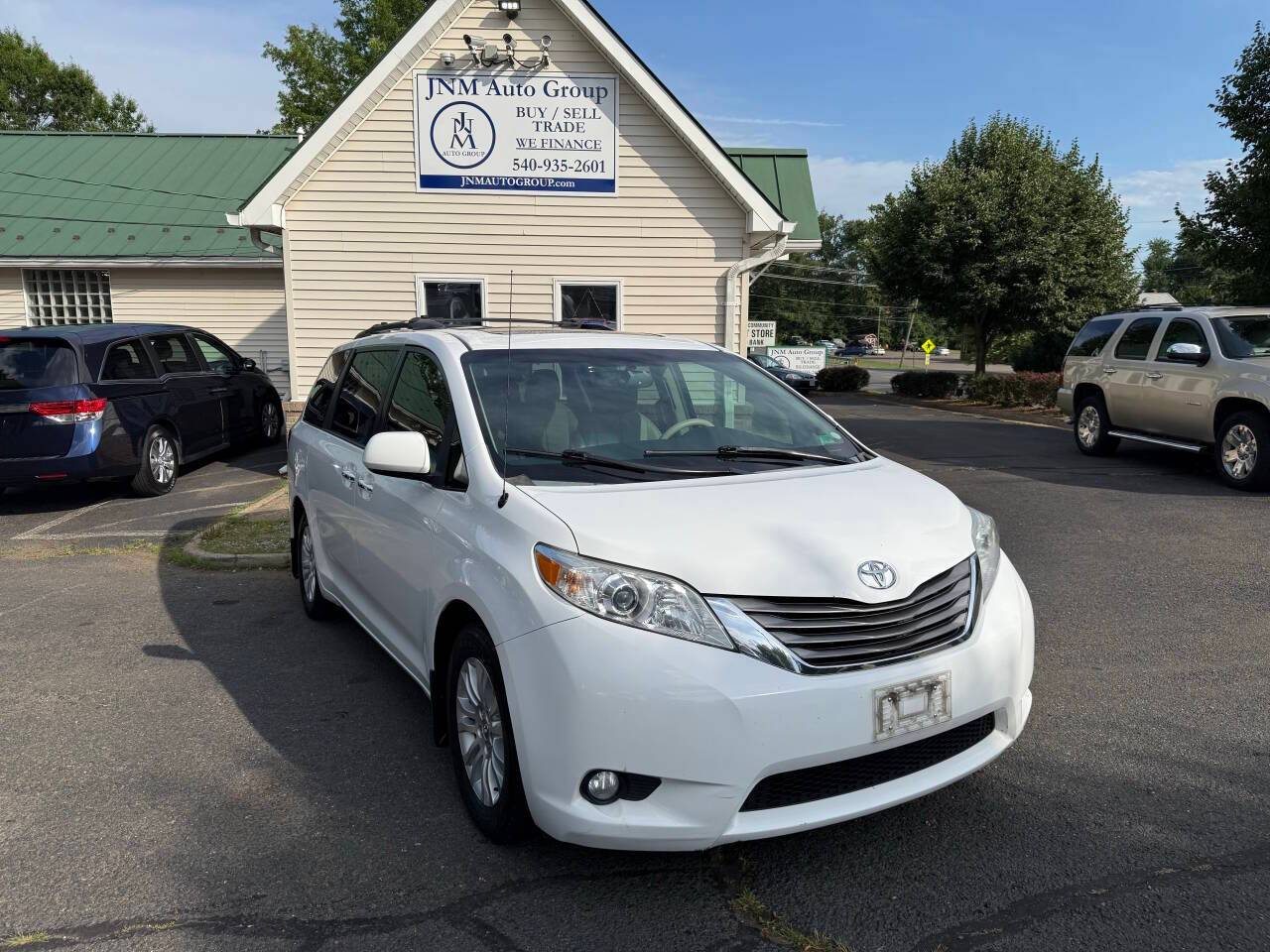 2014 Toyota Sienna XLE — Minivan — 173,032 mi — Warrenton, VA
