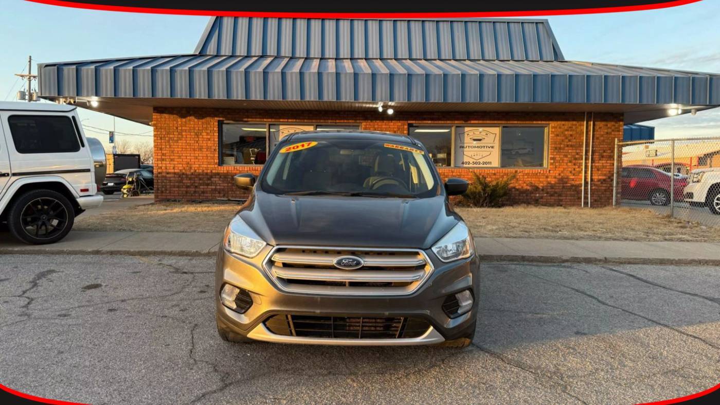 2017 Ford Escape SE — SUV — 29,850 mi — Papillion, NE