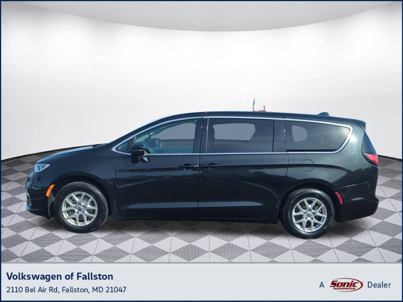 2023 Chrysler Pacifica Touring L — Minivan — 62,351 mi — Fallston, MD