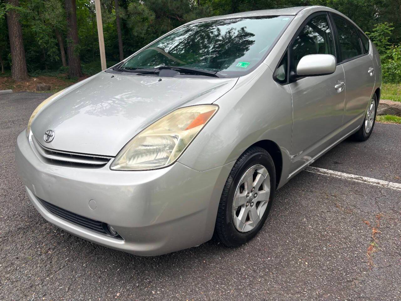 2004 Toyota Prius Base — Sedan — 81,480 mi — Alexandria, VA