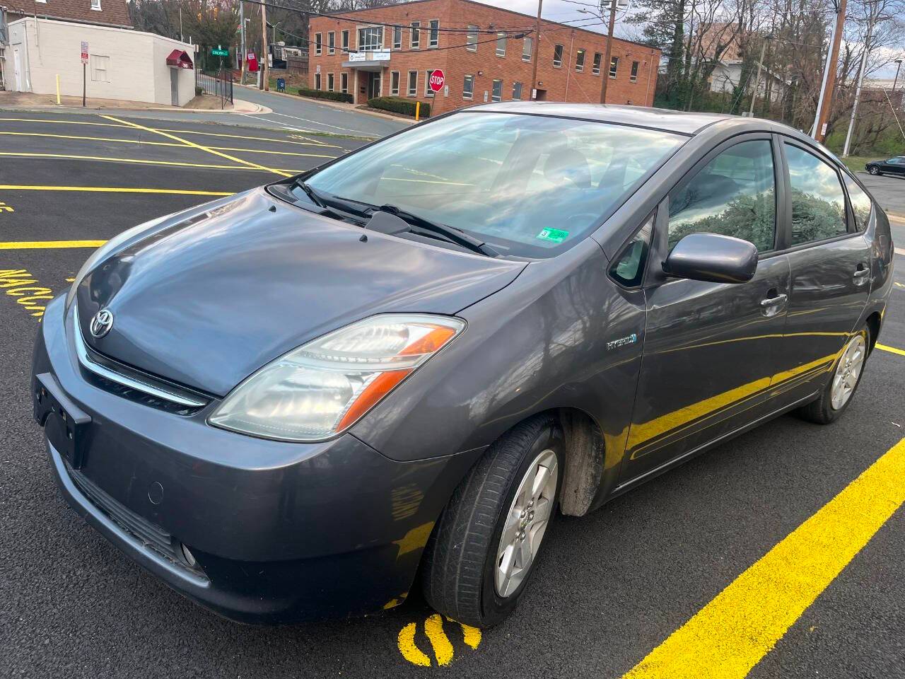 2008 Toyota Prius Base — Sedan — 122,623 mi — Alexandria, VA