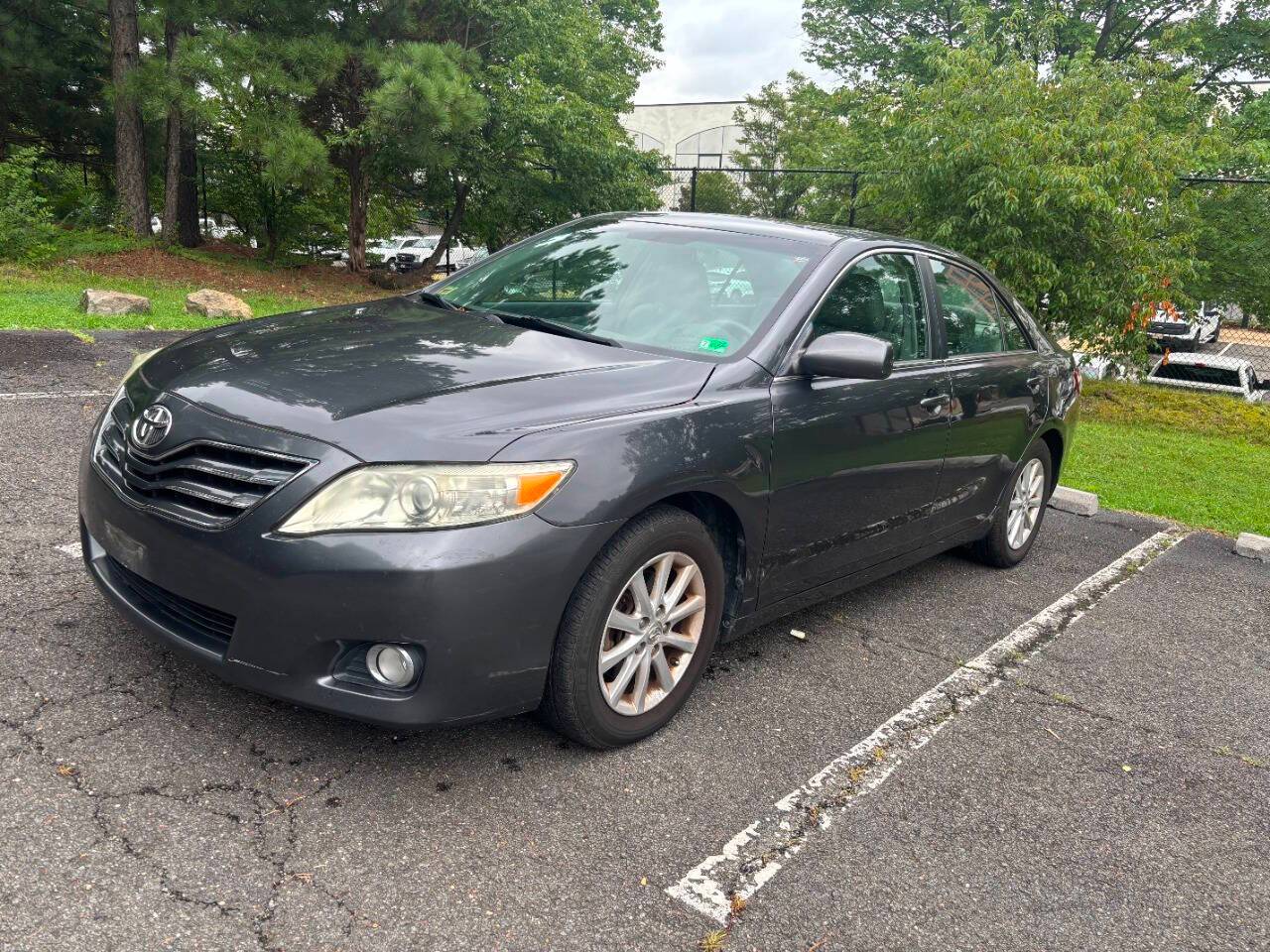 2011 Toyota Camry XLE V6 — Sedan — 125,778 mi — Alexandria, VA
