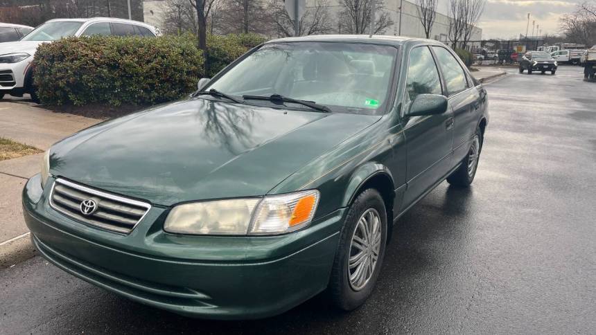 2001 Toyota Camry LE — Sedan — 82,092 mi — Alexandria, VA