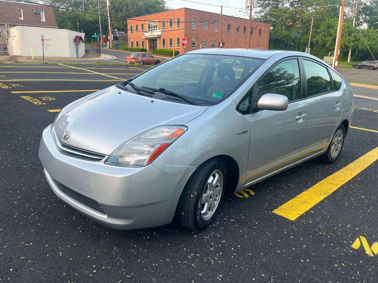2009 Toyota Prius Base — Sedan — 111,930 mi — Alexandria, VA