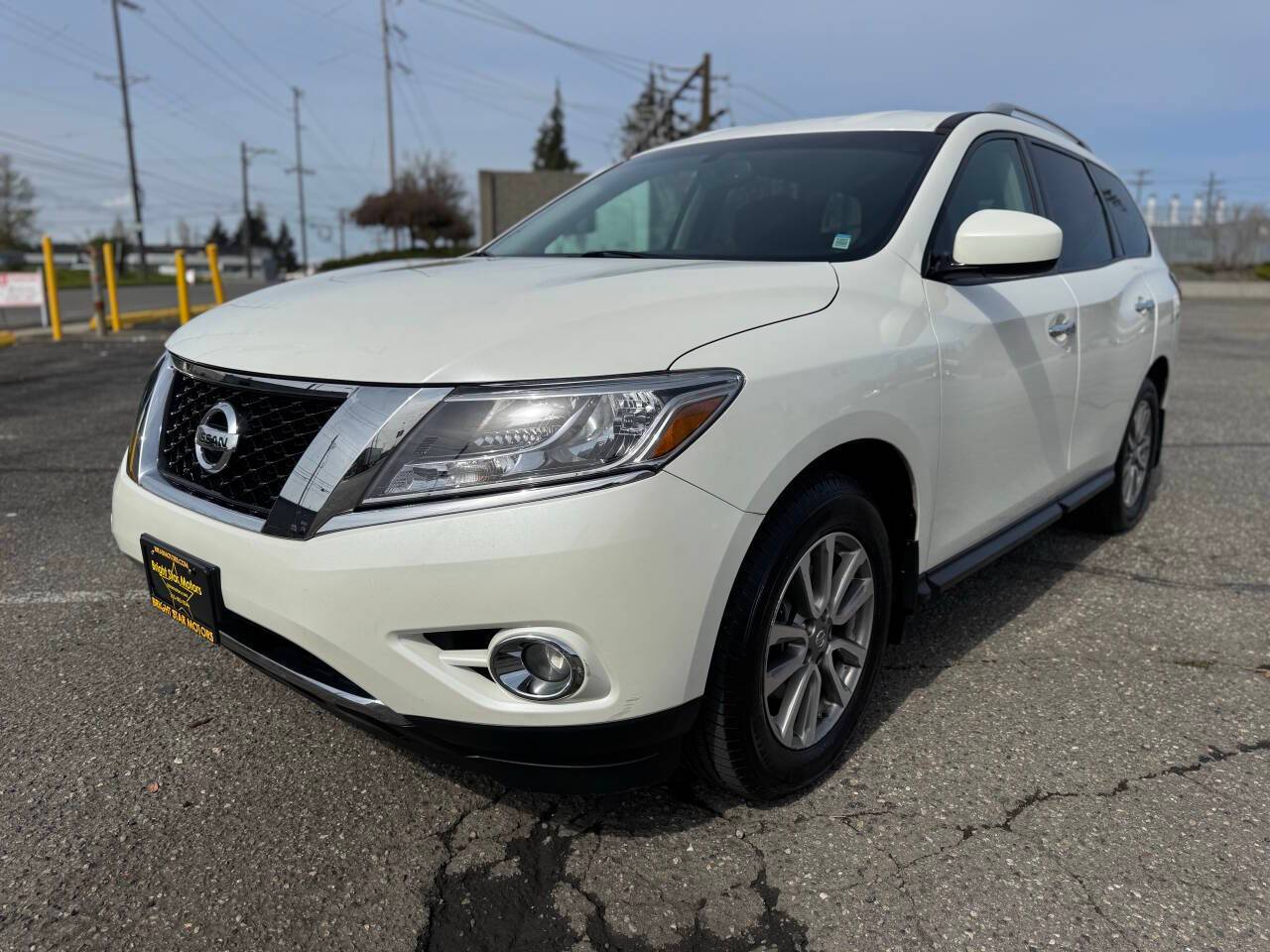 2015 Nissan Pathfinder SV — SUV — 98,388 mi — Tacoma, WA