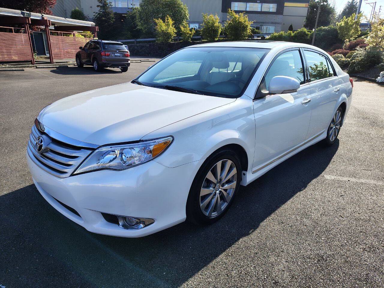 2011 Toyota Avalon Limited — Sedan — 138,386 mi — Tacoma, WA
