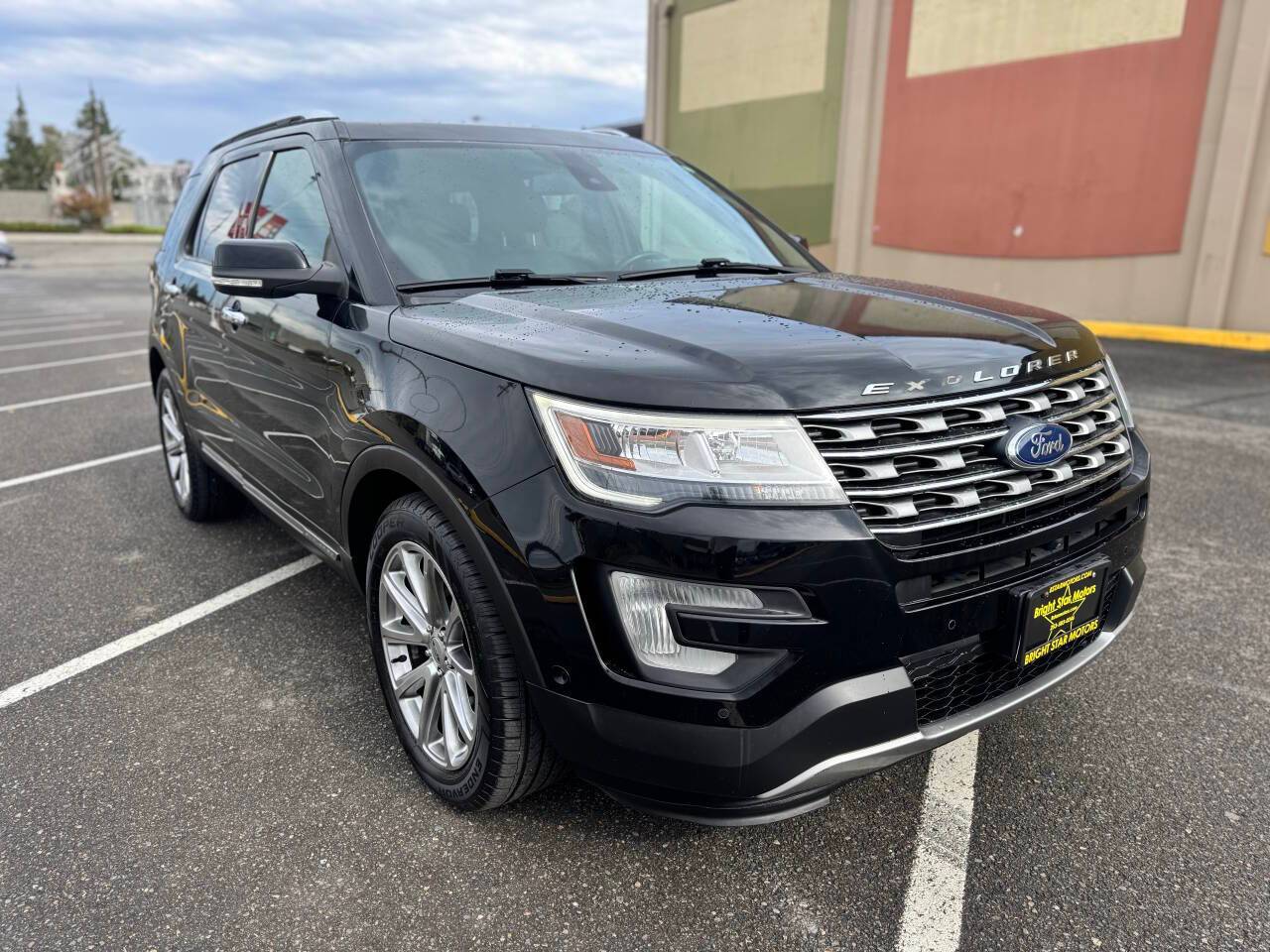 2017 Ford Explorer Limited — SUV — 71,803 mi — Tacoma, WA