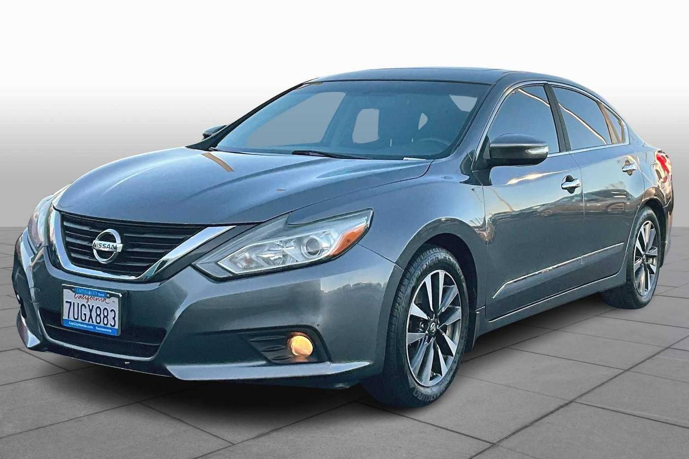 2016 Nissan Altima 2.5 SV — Sedan — 121,830 mi — Sacramento, CA