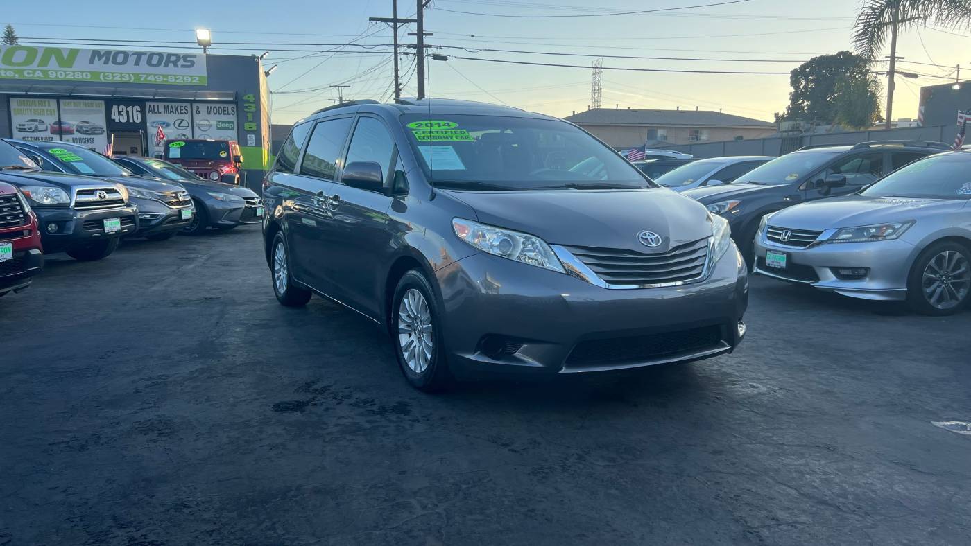 2014 Toyota Sienna XLE — Minivan — 131,007 mi — South Gate, CA