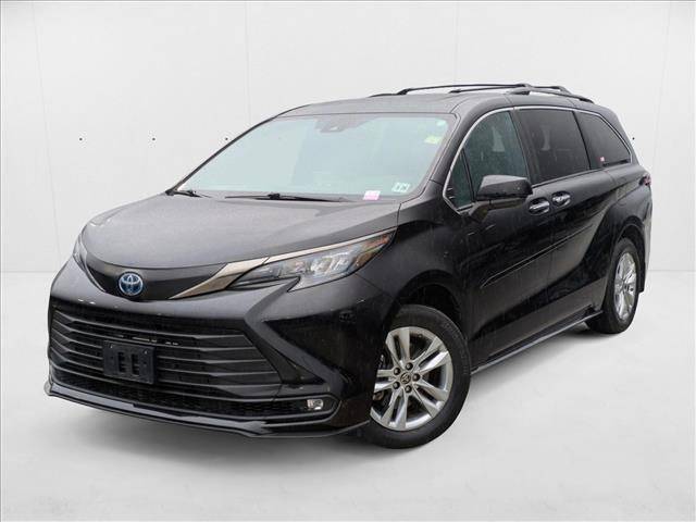 2022 Toyota Sienna XLE Woodland Edition — Minivan — 30,287 mi — Rockville, MD