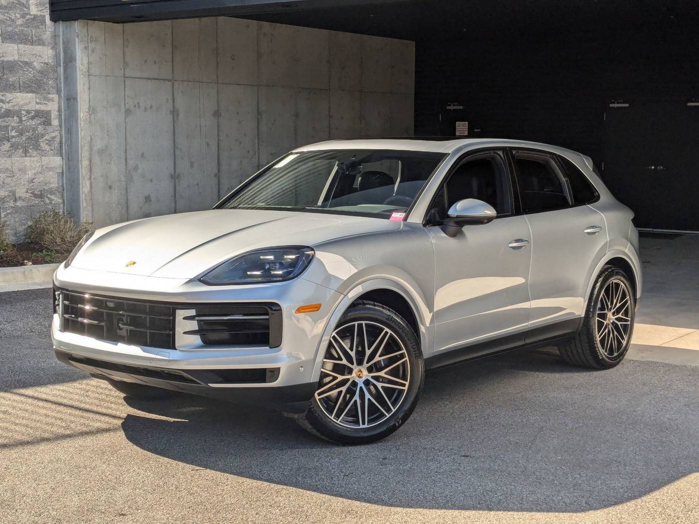 2025 Porsche Cayenne Cayenne — SUV — 4,415 mi — Cockeysville, MD