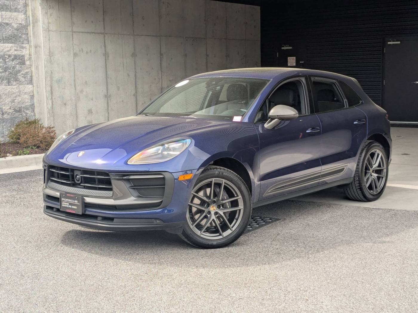 2025 Porsche Macan T — SUV — 3,921 mi — Cockeysville, MD