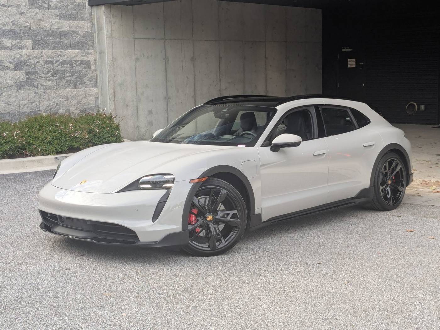 2024 Porsche Taycan 4S — Wagon — 5,630 mi — Cockeysville, MD