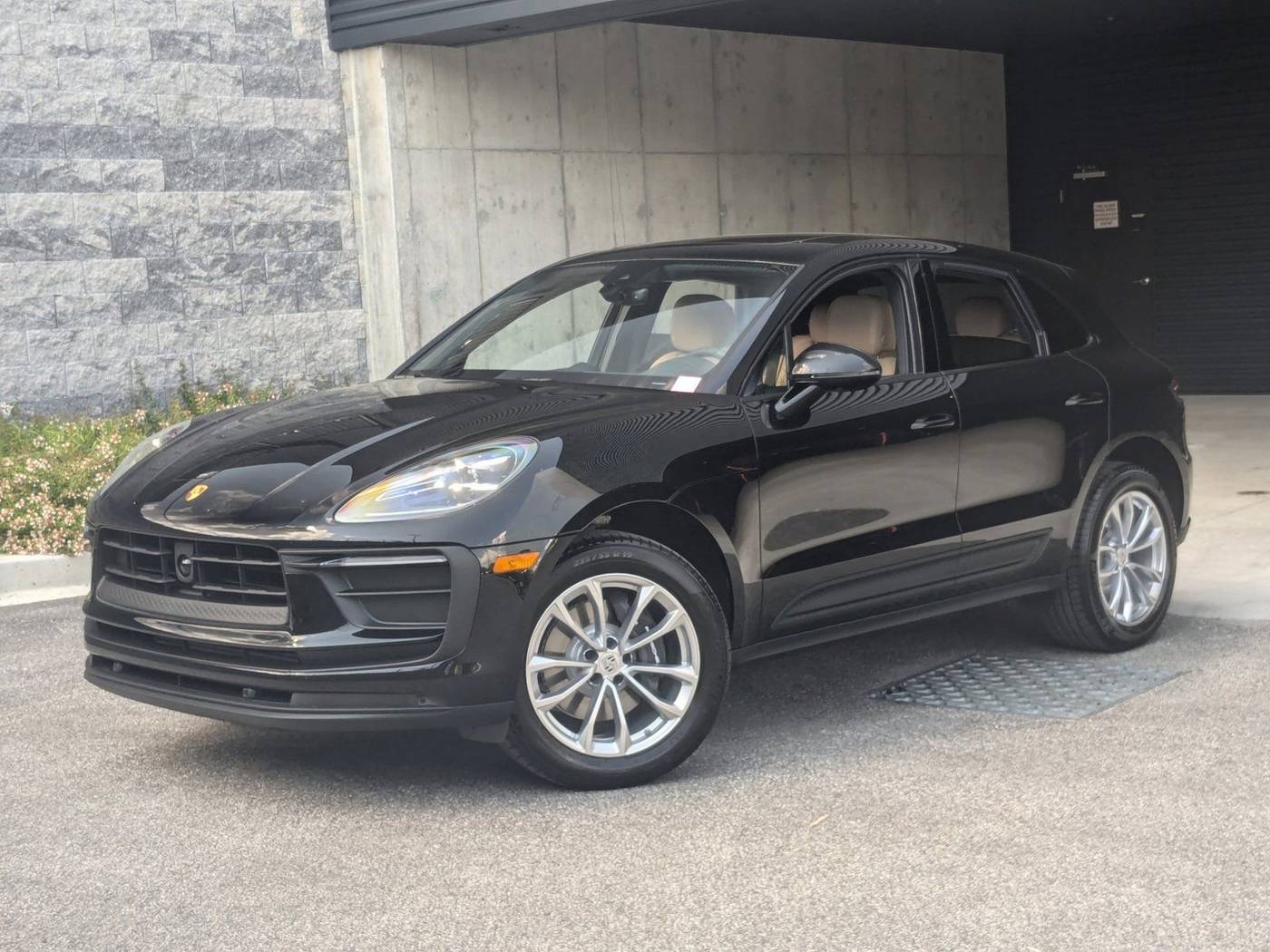 2025 Porsche Macan Standard — SUV — 4,166 mi — Cockeysville, MD