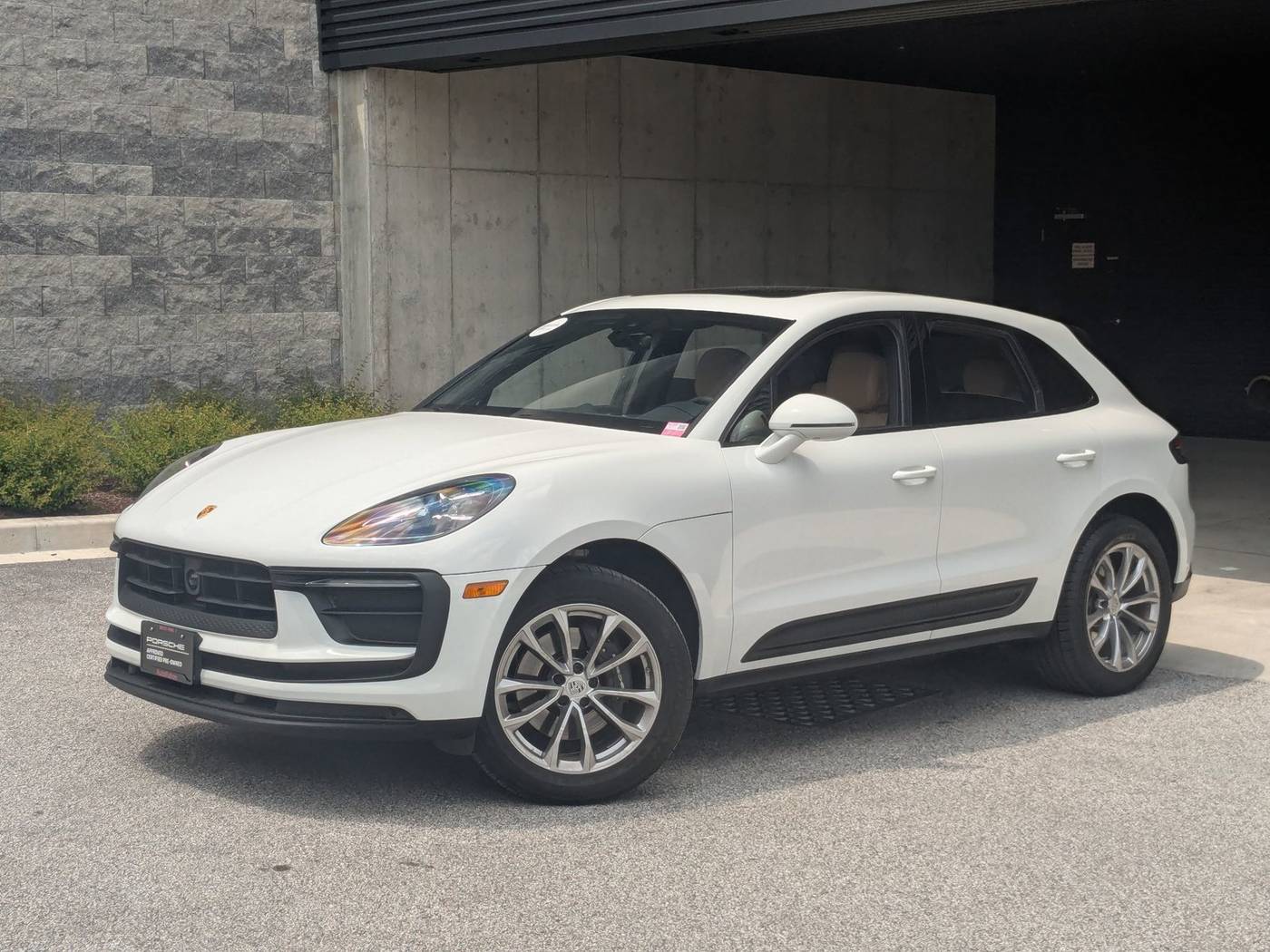 2025 Porsche Macan Macan — SUV — 4,028 mi — Cockeysville, MD
