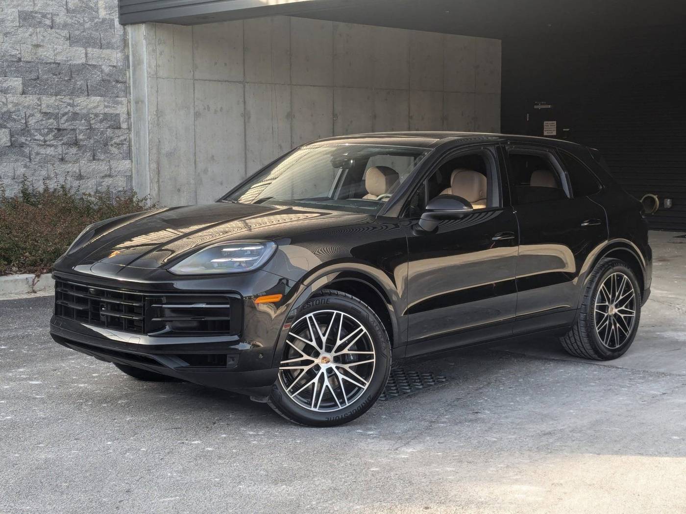 2025 Porsche Cayenne Standard — SUV — 4,099 mi — Cockeysville, MD