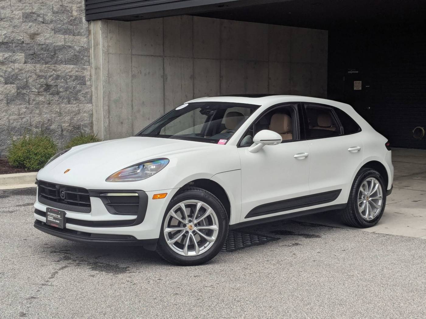 2025 Porsche Macan Macan — SUV — 3,175 mi — Cockeysville, MD