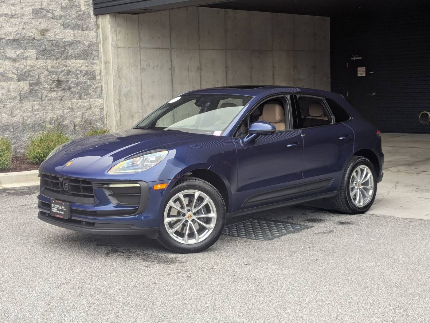 2025 Porsche Macan Macan — SUV — 4,225 mi — Cockeysville, MD