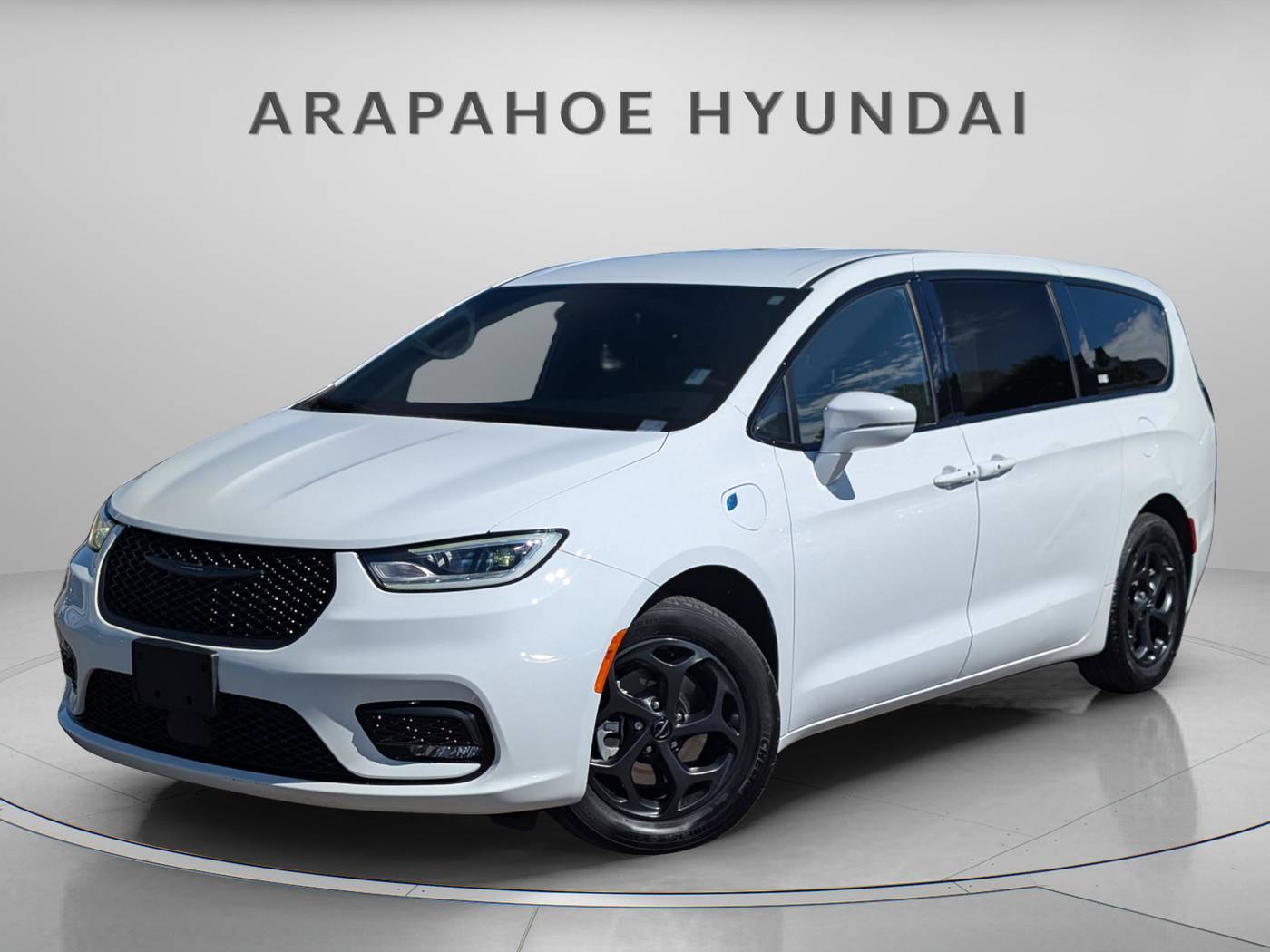 2022 Chrysler Pacifica Hybrid Touring L — Minivan — 36,065 mi — Centennial, CO