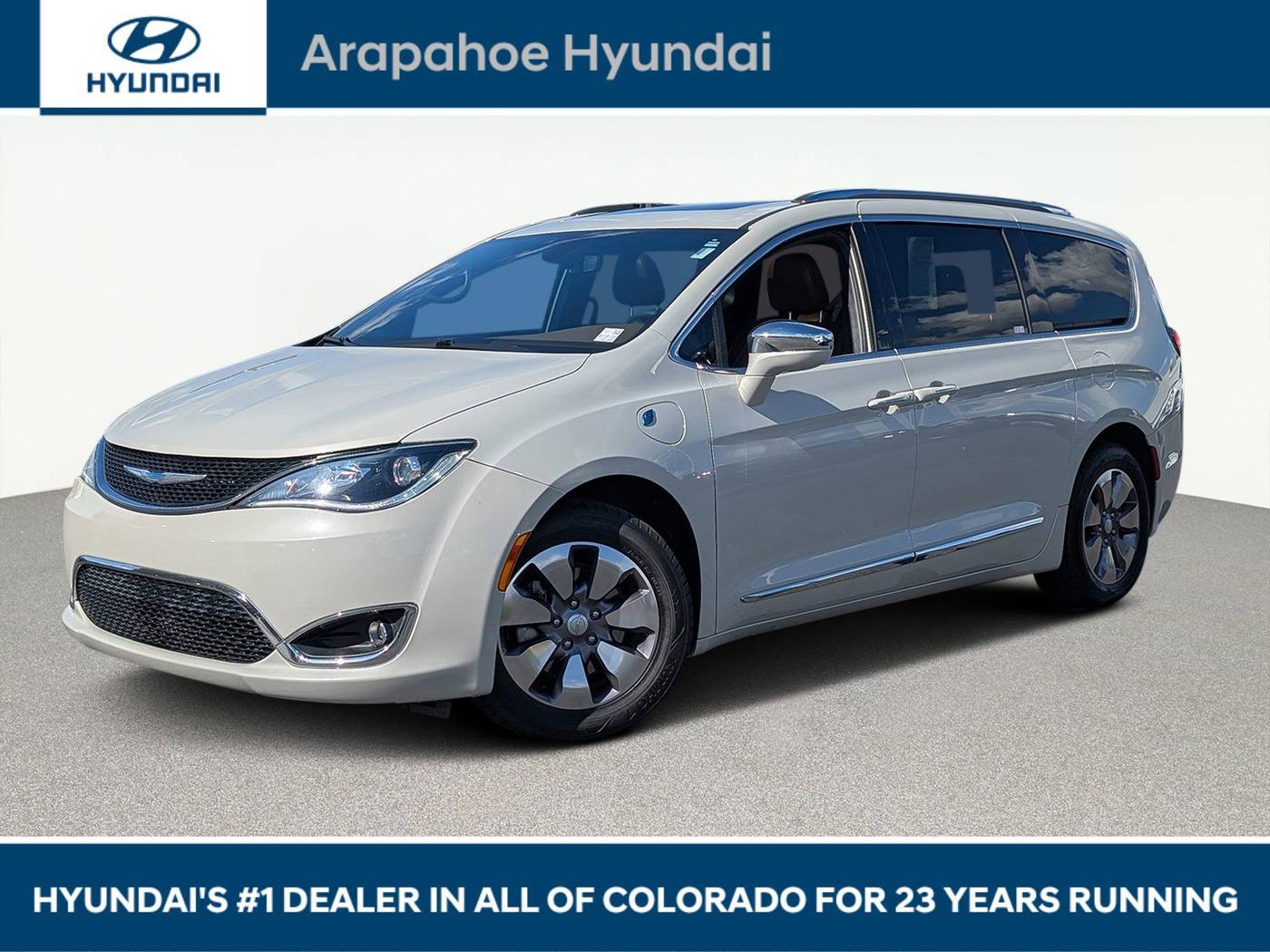 2020 Chrysler Pacifica Hybrid Limited — Minivan — 70,784 mi — Centennial, CO