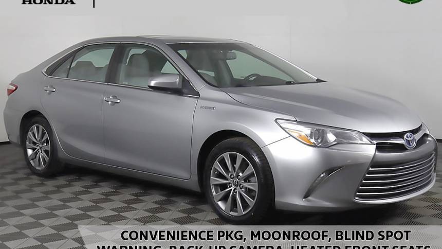 2017 Toyota Camry Hybrid XLE — Sedan — 168,598 mi — Cleveland Heights, OH