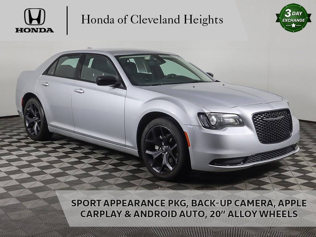 2023 Chrysler 300 Touring — Sedan — 4,853 mi — Cleveland Heights, OH