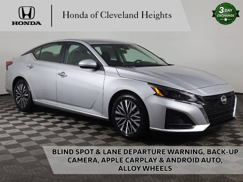 2023 Nissan Altima SV — Sedan — 38,664 mi — Cleveland Heights, OH